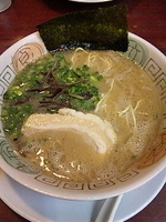 「らーめん（バリカタ）+替え玉×2（普通・ヤワ）+チャーシュー丼」@博多長浜らーめん 楓神の写真