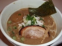 「豊潤味玉らーめん（800円）+チャーシュー丼（200円）」@らーめんまごころの写真