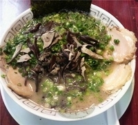 「ねぎちゃーしゅーめん（バリカタ）+辛そぼろ+替え玉×4（バリカタ」@博多長浜らーめん 楓神の写真