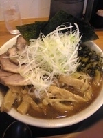 「中華そば（太麺）+全トッピング」@くりの木 加須店の写真