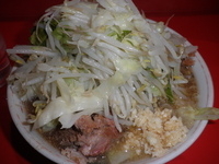 「ラーメン小（600円）野菜・ニンニク」@ラーメン二郎 府中店の写真