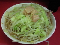 「小豚 ニンニクアブラ」@ラーメン二郎 ひばりヶ丘駅前店の写真