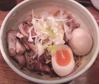 「煮干し汁なし（並）+味玉」@らーめん 破顔の写真