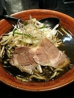 「ブラックカリーラーメン（大盛）+ライス」@初代けいすけの写真