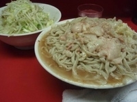 「大らーめん豚入り（850円）（麺マシ、ヤサイマシマシニンニクアブ」@ラーメン二郎 桜台駅前店の写真
