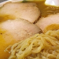 「カレーソバ（麺固茹で）￥650+チャーシュー￥300」@手打ちらーめん 伸来軒の写真