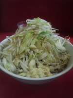 「小ラーメン（ヤサイ+カラメ+ニンニク）」@ラーメン二郎 桜台駅前店の写真