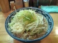 「ラーメン680円+無料トッピングにんにく」@らあめん波華の写真