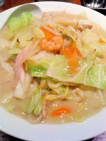 「チャンポン（麺固め）（900円）+小ライス（ランチタイムサービス」@ひごもんず 品川店の写真