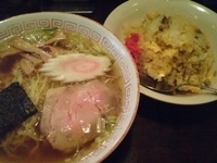 「醤油ラーメン+半チャーハンセット（980円）」@久慈清商店の写真