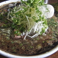 「ねぎらーめん（￥900）味玉（￥100）」@なんつッ亭 秦野本店の写真