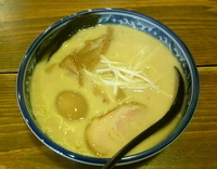 「たまごラーメン・とんこつスープ（650円）」@麺屋 だいの写真