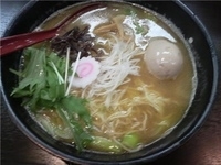 「味玉マルホンラーメン（細麺）+替え玉（太麺）」@マルホン拉麺の写真