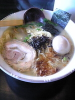 「鶏そば +味玉」@鶏そばや 竜神洞の写真