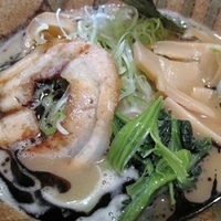 「白濁ニンニク油+マイ箸味玉他 680円」@麺屋青山 臼井店の写真