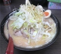 「玉子入りとんこつ味噌+もやし+ネギ」@麺屋 天 sora 大成店の写真