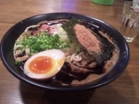 「黒真空そば 730円」@喜元門 本店の写真