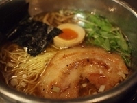 「醤油ラーメン（こってり）」@ZUND-BARの写真