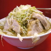 「ぶた入りラーメン 700円（麺カタメ・ヤサイマシマシ）」@ラーメン二郎 三田本店の写真