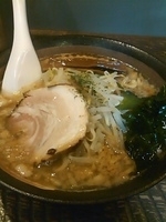 「ガツンと男のラーメン」@らーめん 瞠 恵比寿店の写真