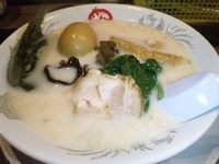 「豚骨らーめん&味玉」@東京豚骨らーめん よんとんの写真