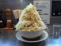 「ラーメン 大盛り（ヤサイトリプル ニンニク アブラ カラメ） 7」@オリジナル極太麺 らーめん天の写真