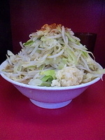 「ラーメン（ヤサイ、ニンニク、唐辛子）」@ラーメン二郎 大宮店の写真