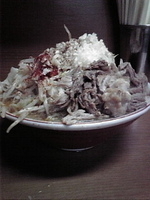 「ラーメン 650円（ヤサイ・にんにく・カラメ・唐辛子）」@ラーメン二郎 高田馬場店の写真