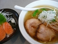 「塩ラーメン+1種丼（サーモン）」@酔麺家 おぼろの写真