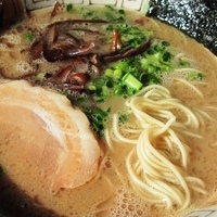 「ラーメン+替え玉×3」@博多長浜らーめん 楓神の写真