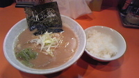 「ラーメン650円+小ライス100円」@極濃麺家初代 一本氣の写真