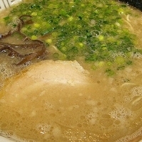 「らーめん（こってり、味薄め）￥650+辛そぼろ￥150」@博多長浜らーめん 楓神の写真