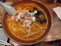 「辛味噌ラーメン+餃子」@寶龍 東白楽店の写真