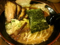 「一丁目醤油￥680+とんとろ6枚￥420」@らーめん一丁目の写真