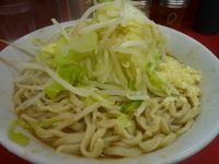 「小ラーメン 少なめ ニンニク少し」@ラーメン二郎 桜台駅前店の写真