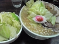 「野菜たっぷり味噌ラーメン（背脂多め・大盛）+温野菜ダブル+チャー」@二葉 上荻店の写真
