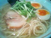 「塩らぁ麺+味玉（￥700+￥100）」@井之上屋の写真