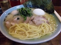 「チャーシューラーメン・味玉【980円】」@壱六家 大森店の写真