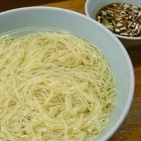 「つけ麺（中）￥700」@支那そば 朝日屋 本店の写真