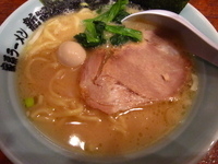 「ラーメン（650円）」@家系ラーメン 新宿家の写真