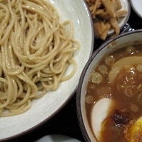「つけ麺 チャーシュー+味玉+メンマ+魚粉 820円」@GOODMENの写真