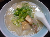 「塩ラーメン 100円（12月10日のみ。通常600円）」@ラーメン居酒屋 梟の写真