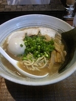 「荒煮干しそば味玉入り」@煮干し 青樹の写真