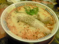 「赤ラーメン 700円」@野田醤油ラーメン 麺屋あじくま 柏店の写真