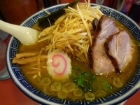 「ラーメン（750円）+キャベツ（150円）+ネギ（200円）」@らーめんいっとく 竜ヶ崎店の写真