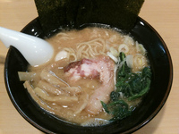 「ラーメン（麺固め、醤油豚骨）」@山剛家 鴨居店の写真