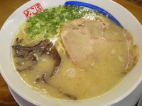 「塩とんこつラーメン630円」@ぽんこつやの写真