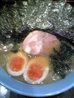 「味たまラーメン+海苔」@らーめんありがた家の写真