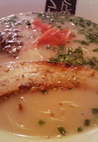 「とんこつラーメン（730円）+替え玉（ランチタイム120円）」@千の蔵 甲府店の写真