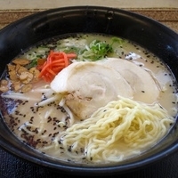 「霧島ラーメン（豚骨） 580円」@宮崎自動車霧島SA（下り） フードコートの写真